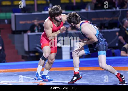 Victor ciobanu (MDA) vs Taleh Mammadov (AZE) GR 63kg durante la Wrestling 2022 Ranking Series (day1) il 22 giugno 2022 al Matteo Pellicone di Roma (Foto di Luigi Mariani/LiveMedia/NurPhoto) Foto Stock