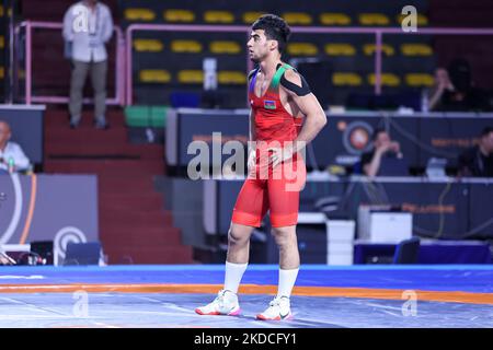 Hasrat Jafarov (AZE) vs Furkan Yildiz (TUR) GR 67kg durante la Wrestling 2022 Ranking Series (day1) il 22 giugno 2022 al Matteo Pellicone di Roma (Foto di Luigi Mariani/LiveMedia/NurPhoto) Foto Stock