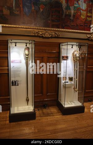 The Mace and the Original Mace of Upper Canada in mostra all'interno dell'Ontario Legislative Building a Toronto, Ontario, Canada, il 20 giugno 2022. L'edificio legislativo dell'Ontario ospita la suite viceregale del governatore tenente dell'Ontario, l'Assemblea legislativa dell'Ontario e gli uffici per i membri del parlamento provinciale (MPP). (Foto di Creative Touch Imaging Ltd./NurPhoto) Foto Stock
