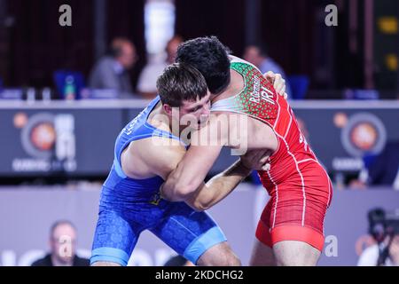 Rasoul Sadegh Garmsiri (IRI) vs Mihail Bradu (MDA) GR 82kg durante la Wrestling 2022 Ranking Series (day2) il 23 giugno 2022 al Matteo Pellicone di Roma (Foto di Luigi Mariani/LiveMedia/NurPhoto) Foto Stock