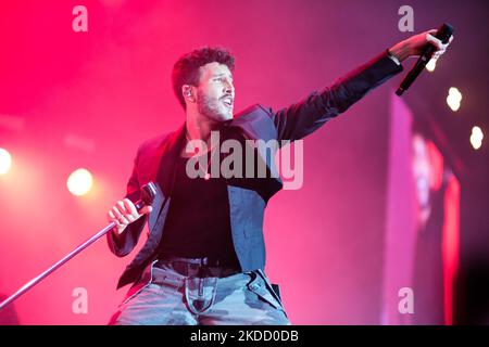 Sebastian Yatra astuzia durante il Dharma Tour al Wizcenter di Madrid, Spagna, il 29 giugno 2022 (Foto di Oscar Gonzalez/NurPhoto) Foto Stock