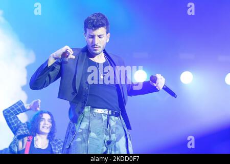 Sebastian Yatra astuzia durante il Dharma Tour al Wizcenter di Madrid, Spagna, il 29 giugno 2022 (Foto di Oscar Gonzalez/NurPhoto) Foto Stock