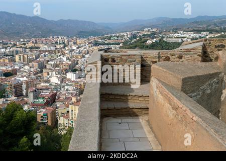 Malaga, Spagna - 29 ottobre 2022: Vista di Malaga dal Castello di Gibralfaro Foto Stock