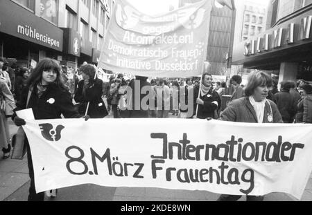 La Giornata internazionale della donna 1982 è stata tradizionalmente celebrata con dimostrazioni, in Germania Foto Stock