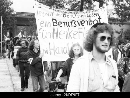 Coloro che sono stati colpiti dal Decreto radicale e i loro amici hanno dimostrato 19 82 contro i divieti professionali, Germania Foto Stock