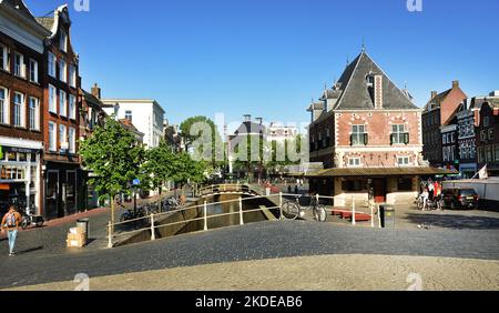 La città olandese di Friesland è stata eletta capitale europea della cultura 2018, Cityscapes il 7,5. 2018 a Leeuwarden, NDL, Paesi Bassi Foto Stock