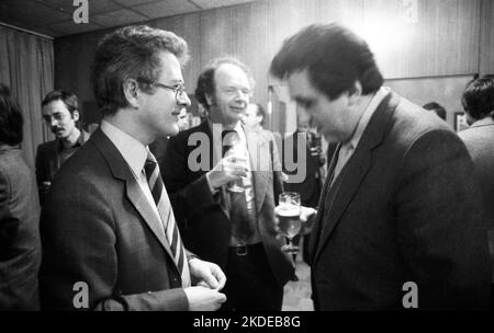 La visita del presidente della FDJ della RDT Egon Krenz a Bonn il 21 marzo 1980. Karsten Voigt (l.) Egon Krenz (r.), Germania Foto Stock