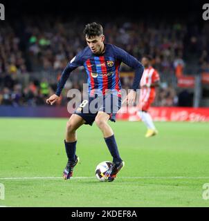 Sabadell, Barcellona, Spagna. 5th Nov 2022. Barcellona Spagna 05.11.2022 Pedri Gonzalez (FC Barcelona) controlla la palla durante la Liga Santander tra FC Barcelona e UD Almeria a Camp Nou il 05 novembre 2022 a Barcellona. (Credit Image: © Xavi Urgeles/ZUMA Press Wire) Foto Stock