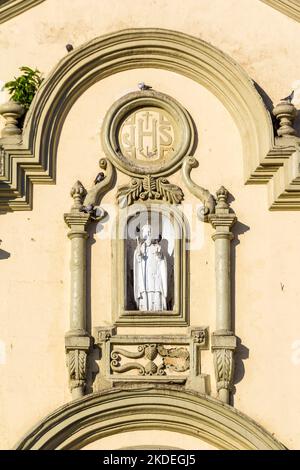 Facciata della cattedrale dettaglio della cattedrale metropolitana di Lipa a Batangas, città Foto Stock