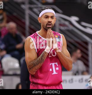 Bonn, Germania. 05th Nov 2022. Basketball Bundesliga Matchday 6, Telekom Basket Bonn - MLP Academy Heidelberg, Jeremy Morgan (Bonn) Credit: Juergen Schwarz/Alamy Live News Foto Stock