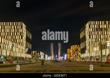 Lusail Plaza Tower 4. Ha proposto di essere le torri commerciali più iconiche in Qatar. Foto Stock