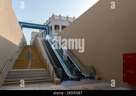 Msheireb, Qatar - 18 marzo 2022: Architettura della costruzione del centro di Mushreib Foto Stock