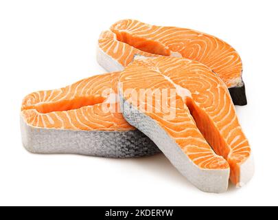 salmone, trota, bistecca, fetta di pesce fresco crudo, isolato su sfondo bianco, ritaglio percorso, piena profondità di campo Foto Stock