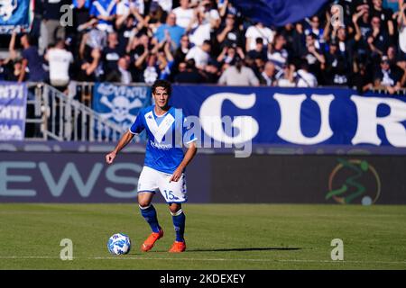 Stadio Mario Rigamonti, Brescia, Italia, 05 novembre 2022, Andrea Cistana (Brescia FC) durante il Brescia Calcio vs Ascoli Calcio - Campionato Italiano di calcio Serie B. Foto Stock