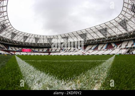 Una visione generale dello stadio durante la partita della Premier League West Ham United vs Crystal Palace allo stadio di Londra, Londra, Regno Unito, 6th novembre 2022 (Foto di Arron Gent/News Images) Foto Stock