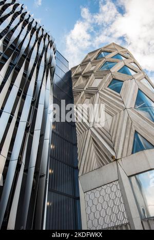 Design innovativo al Victoria Gate Leeds, che ospita un impressionante centro commerciale e videogiochi moderni Foto Stock