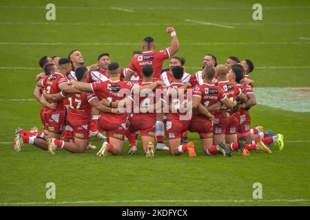 Warrington, Regno Unito. 06th Nov 2022. Tonga Rugby League 2021 1/4 finale tra Tonga e Samoa allo stadio Halliwell Jones di Warrington, Regno Unito il 31 2022 ottobre (Foto di Craig Cresswell/Alamy Live News) Credit: Craig Cresswell/Alamy Live News Foto Stock