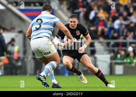 Freddie Steward of England in azione durante la partita internazionale autunnale Inghilterra vs Argentina al Twickenham Stadium, Twickenham, Regno Unito, 6th novembre 2022 (Photo by Craig Thomas/News Images) Foto Stock