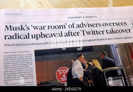 Il CEO Elon 'la 'stanza di guerra' di Musk dei consiglieri supervisiona un radicale sconvolgimento dopo il cover del giornale del Financial Times di Twitter 5 novembre 2022 Londra Foto Stock