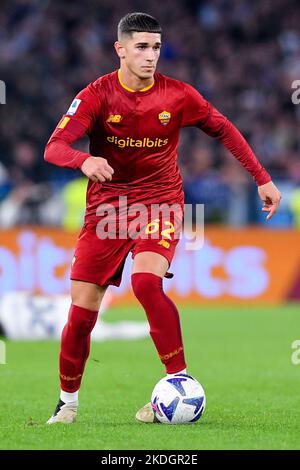 Roma, Italia. 06th Nov 2022. Cristian Volpato di AS Roma durante la Serie Un incontro tra Roma e Lazio allo Stadio Olimpico di Roma il 6 novembre 2022. Credit: Giuseppe Maffia/Alamy Live News Foto Stock