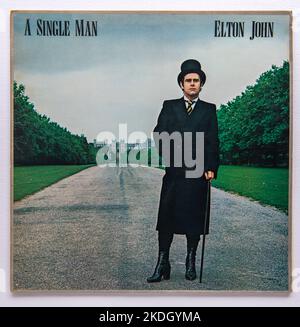 LP Cover of A Single Man, l'album in studio di Elton John del 12th, pubblicato nel 1978 Foto Stock