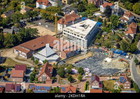 Luftbild, Baustelle mit Neubau und Sanierung Arnold-Freymuth-Gesamtschule / Falkschule, Herringen, Hamm, Ruhrgebiet, Nordrhein-Westfalen, Germania, Foto Stock