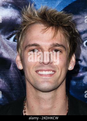 Los Angeles, Stati Uniti. 05th Nov 2022. (FILE) Aaron carter morto a 34. Aaron carter, ex cantante pop e fratello minore di Nick carter dei Backstreet Boys, è stato trovato morto il 5 novembre 2022. LOS ANGELES, CALIFORNIA, USA - Aprile 16: Il rapper, cantante e attore americano Aaron carter (Aaron Charles carter) arriva alla Los Angeles Premiere of Open Road Films 'A Haunted House 2' tenutasi al Regal Cinemas L.A. Live on April 16, 2014 a Los Angeles, California, Stati Uniti. (Foto di Xavier Collin/Image Press Agency) Credit: Image Press Agency/Alamy Live News Foto Stock