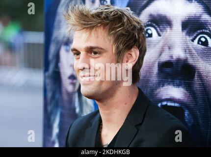 Los Angeles, Stati Uniti. 05th Nov 2022. (FILE) Aaron carter morto a 34. Aaron carter, ex cantante pop e fratello minore di Nick carter dei Backstreet Boys, è stato trovato morto il 5 novembre 2022. LOS ANGELES, CALIFORNIA, USA - Aprile 16: Il rapper, cantante e attore americano Aaron carter (Aaron Charles carter) arriva alla Los Angeles Premiere of Open Road Films 'A Haunted House 2' tenutasi al Regal Cinemas L.A. Live on April 16, 2014 a Los Angeles, California, Stati Uniti. (Foto di Xavier Collin/Image Press Agency) Credit: Image Press Agency/Alamy Live News Foto Stock