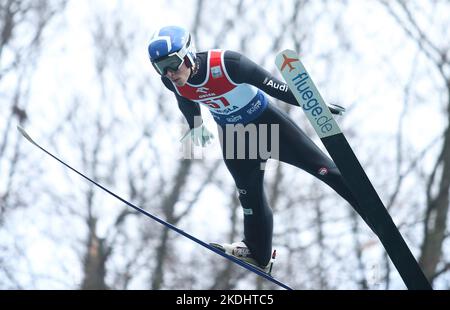 Wisla, Polonia. 06th Nov 2022. Giovanni Bresadola durante il concorso individuale della FIS Ski Jumping World Cup di Wisla. Credit: SOPA Images Limited/Alamy Live News Foto Stock