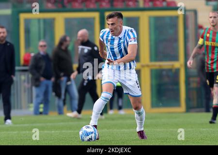 Terni, Italia. 05th Nov 2022. Gabriele moncini durante Ternana Calcio vs SPAL, partita italiana di calcio Serie B a Terni, Italia, Novembre 05 2022 Credit: Independent Photo Agency/Alamy Live News Foto Stock