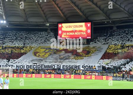 Roma, Italia , 06th Novembre , 2022 foto da sinistra a destra, tifosi Rom Durante il calcio Serie A Match Roma contro Lazio Credit: Massimo Insabato/Alamy Live News Foto Stock