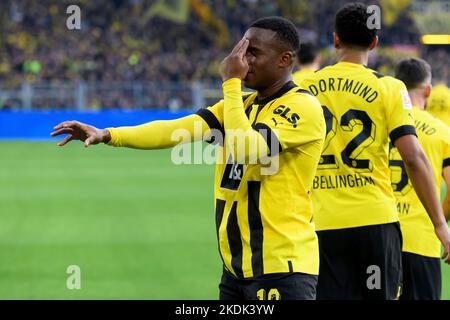 Goalschuetze Youssoufa MOUKOKO (DO) si fa piacere del suo obiettivo di 1:0 per Borussia Dortmund BO) 3: 0, il 5th novembre 2022 a Dortmund / Germania. Foto Stock