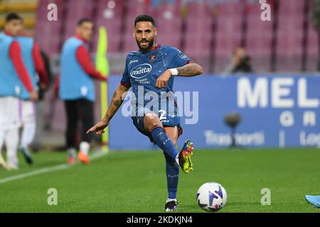 Dylan Bronn di US Salernitana gesto durante la Serie A match tra US Salernitana e US Cremonese allo Stadio Arechi di Salerno, Italia il 5 novembre Foto Stock