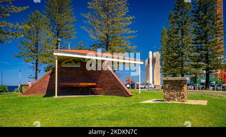 Gold Coast, Queensland, Australia - Area picnic al Coolangatta Centaur Memorial Foto Stock