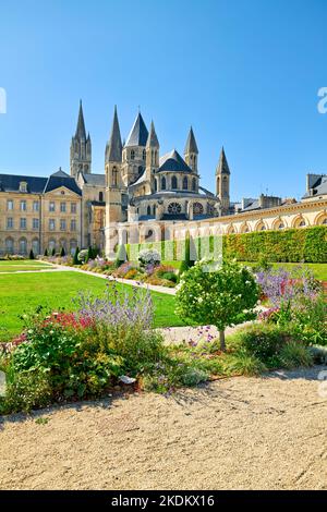 L'Abbazia di Saint-Étienne, conosciuta anche come Abbaye aux Hommes (Abbazia degli uomini), è un ex monastero benedettino nella città francese di Caen, Normandia, d Foto Stock