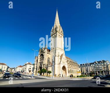 Caen Normandia Francia. Chiesa di San Pietro Foto Stock