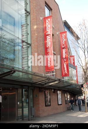 Sadler's Wells Theatre, Islington, Londra - particolarmente famoso per la danza e il balletto Foto Stock