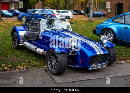 2007 Caterham Super 7 ‘RX57 MMV’ in mostra alla spaventosa Assemblea delle Auto tenutasi presso il Bicester Heritage Centre il 30th ottobre 2022 Foto Stock
