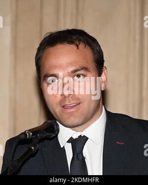 Milano, Italia. 07th Nov 2022. Milano, Italia prossima generazione ATP Finals alla Alliaz Cloud di Milano presentazione della manifestazione alla Sala Alessi con Andrea Abodi Ministro dello Sport, Angelo Binaghi Presidente DI FIT, Ross Hutchins Chief Tour Officer 'ATP, Vito Cozzoli Presidente e Amministratore Delegato di Sport e Salute Spa, Claudia Vassena responsabile di intesa Sanpaolo digital retail sales marketing, Giuseppe Sala Sindaco Milano, Antonio Rossi Assessore allo Sport, Regione Lombardia, Martina Riva Assessore allo Sport Turismo e politiche Giovanili, Nicola Pietrangeli nella foto: Credit: Independent Photo Agency/Alamy Live News Foto Stock