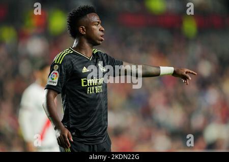 Madrid , Spagna, 7 novembre 2022, Vinicius Jr del Real Madriddurante la partita della Liga tra Rayo Vallecano e il Real Madrid giocata allo Stadio di Vallecas il 7 novembre 2022 a Madrid, Spagna. (Foto di Bagu Blanco / PRESSIN) Foto Stock