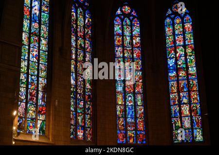 Vetrate a Notre-Dame de Luxembourg (Cattedrale di Notre-Dame di Lussemburgo). Foto Stock