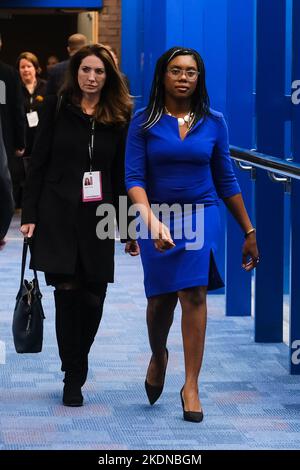 Kemi Badenoch, Segretario di Stato per il Commercio Internazionale e Presidente del Consiglio di Commercio, è visto alla conferenza fotografata durante la Conferenza autunnale del Partito conservatore tenutasi presso il Centro Internazionale Congressi di Birmingham domenica 2 ottobre 2022 . Foto di Julie Edwards. Foto Stock