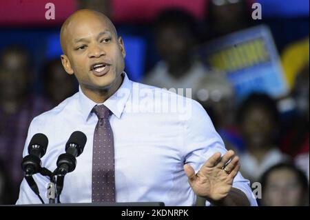 Washington, Stati Uniti. 07th Nov 2022. Maryland candidato democratico per il Governatore Wes Moore parla durante un rally la notte prima del giorno delle elezioni alla Bowie state University a Bowie, Maryland, Lunedi, 7 novembre 2022. Foto di Bonnie Cash/UPI Credit: UPI/Alamy Live News Foto Stock