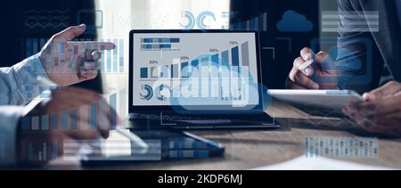 LIVE STREAMING Backup Download digitale di elaborazione un trasferimento dei dati , il download di streaming Foto Stock