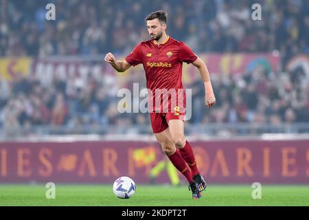 Roma, Italia. 06th Nov 2022. Bryan Cristante di AS Roma durante la Serie Una partita tra Roma e Lazio allo Stadio Olimpico di Roma il 6 novembre 2022. Credit: Giuseppe Maffia/Alamy Live News Foto Stock