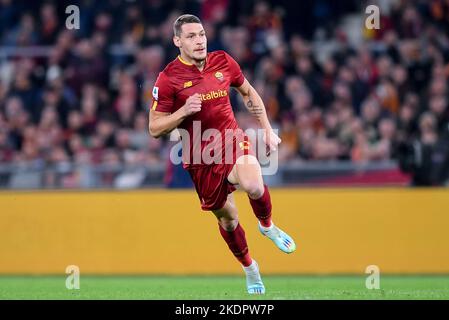 Roma, Italia. 06th Nov 2022. Andrea Belotti di AS Roma durante la Serie Un incontro tra Roma e Lazio allo Stadio Olimpico di Roma il 6 novembre 2022. Credit: Giuseppe Maffia/Alamy Live News Foto Stock