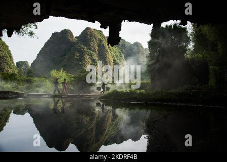 Città tedesca fiore città grotta paesaggio Foto Stock