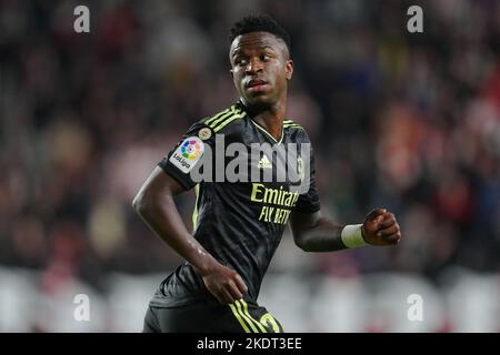 Vinicius Jr di Real Madridduring la Liga match tra Rayo Vallecano e Real Madrid disputata al Vallecas Stadium il 7 novembre 2022 a Madrid, Spagna. (Foto di Bagu Blanco / PRESSIN) Foto Stock