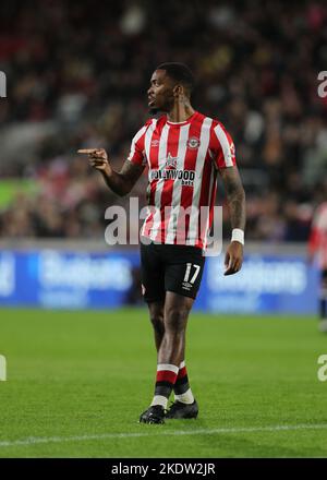 Brentford, Regno Unito. 8th novembre 2022; GTECH Community Stadium, Brentford, Londra, Inghilterra; Carabao Cup football, Brentford contro Gillingham; Ivan Toney di Brentford Credit: Action Plus Sports Images/Alamy Live News Foto Stock