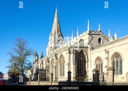 Chiesa di St Denys da East Gate, Sleaford, Lincolnshire, Inghilterra, Regno Unito Foto Stock